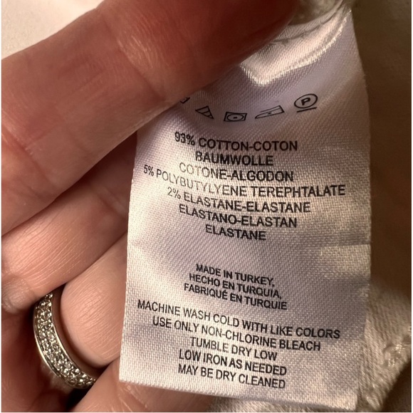 Free People white size 10 white denim mini skirt EUC - Picture 6 of 15